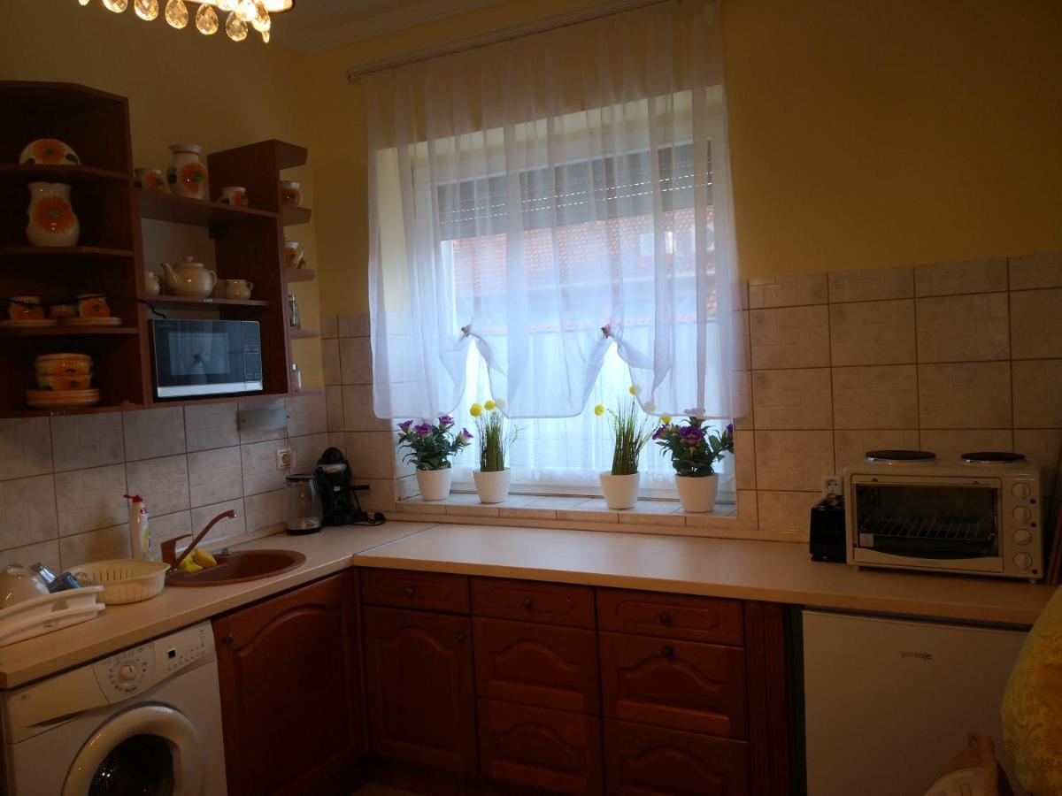 Kupola Apartman Szeged Exterior foto