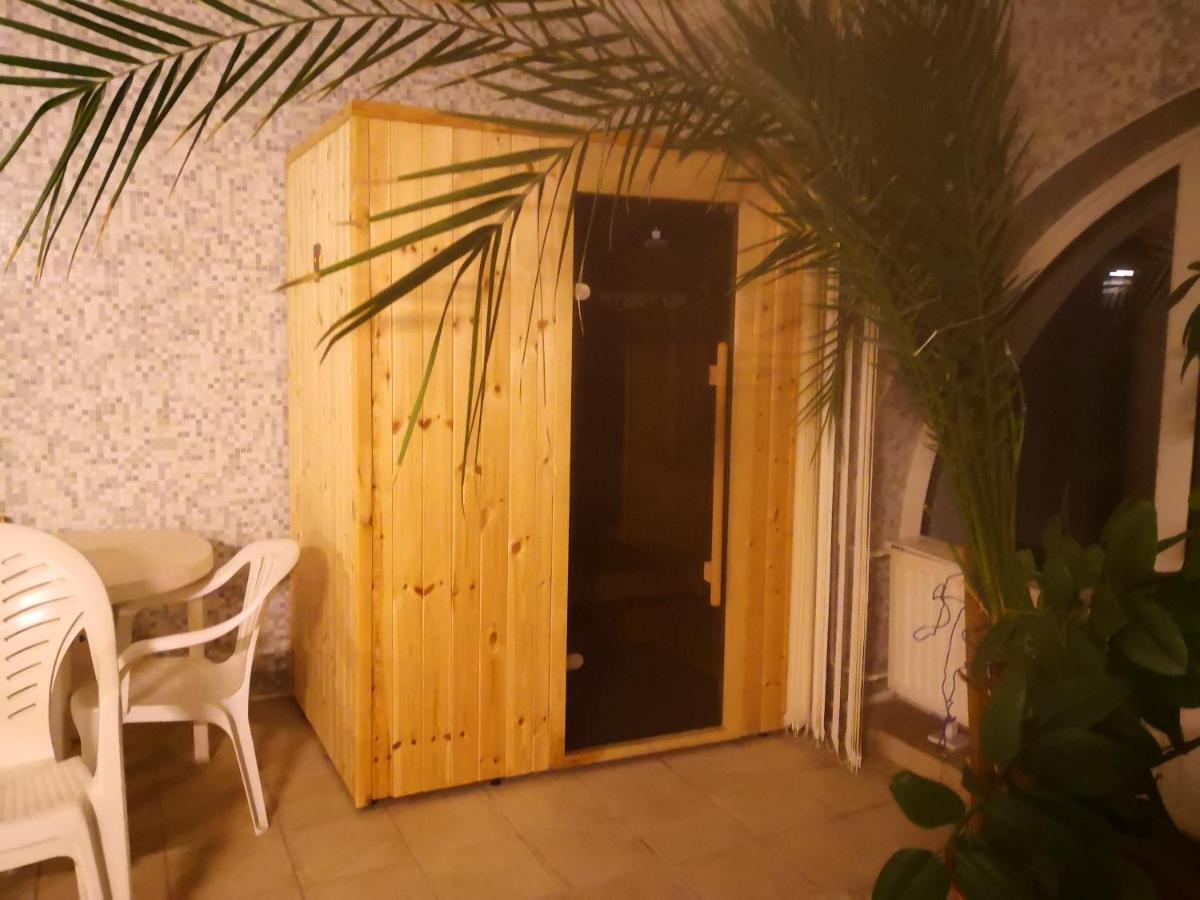 Kupola Apartman Szeged Exterior foto